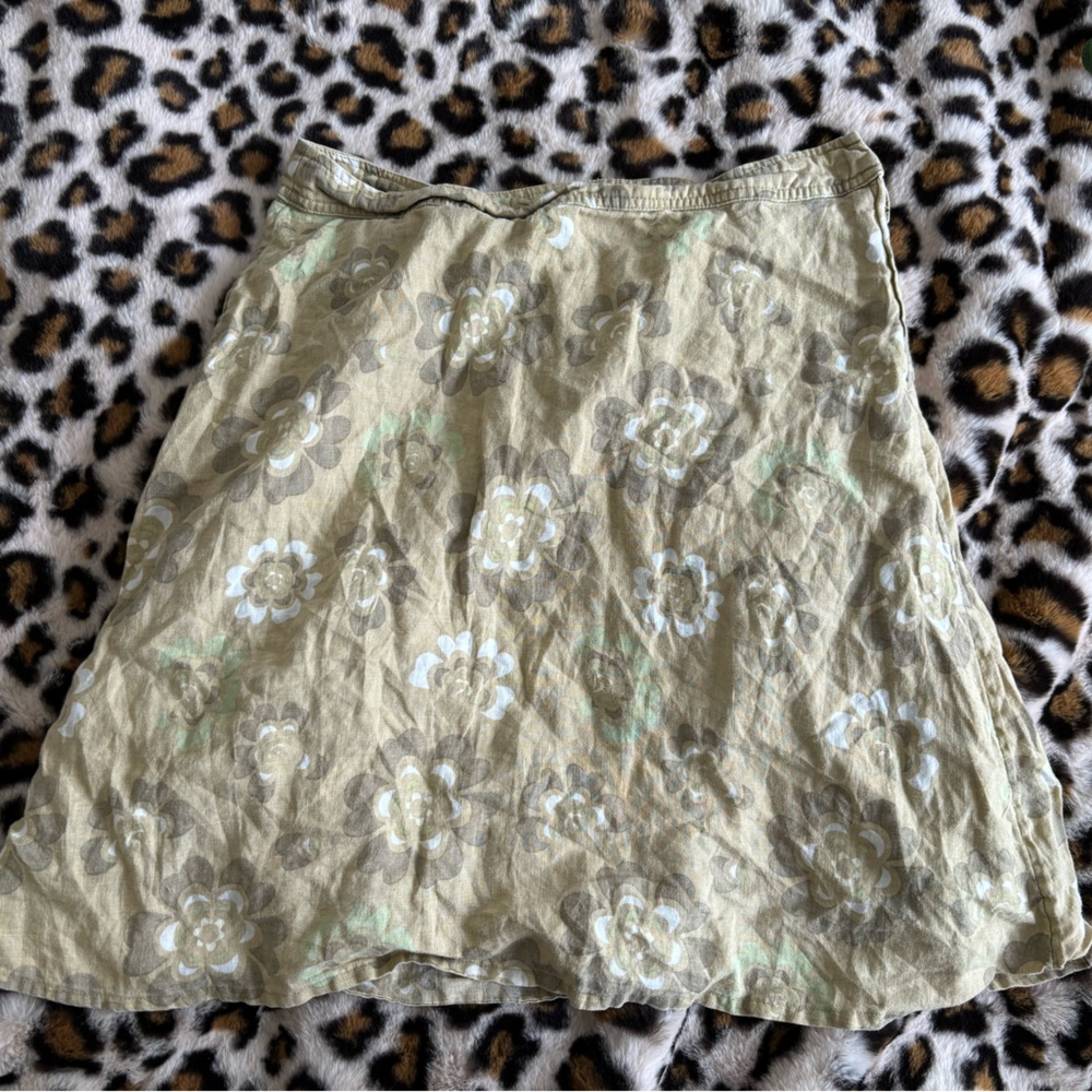 skirt